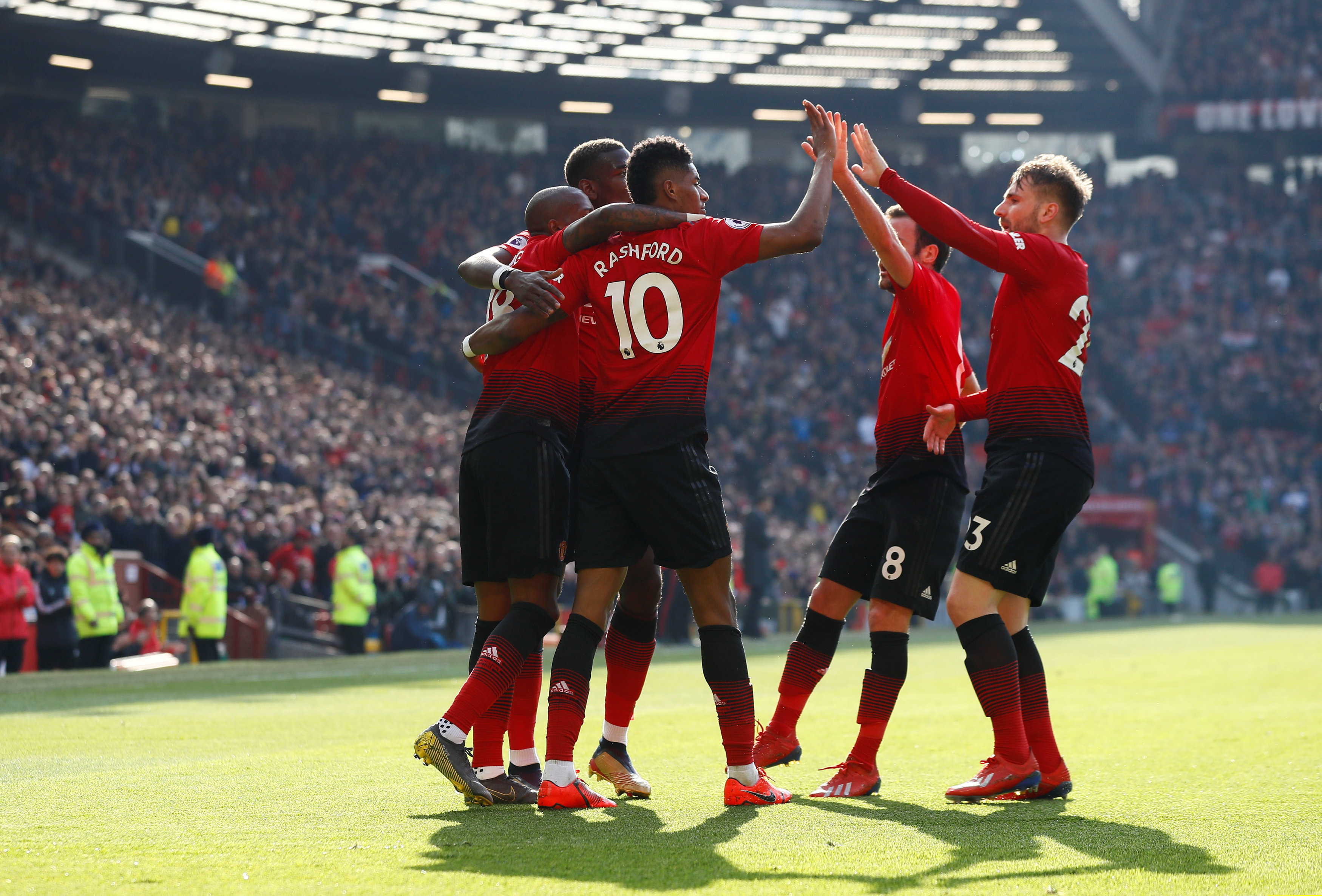 只是豪门间 只是豪门间